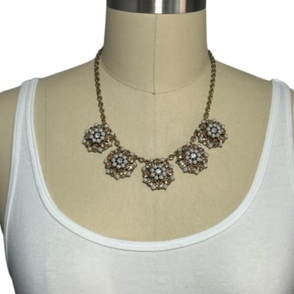 Slate & Willow Blush Pink Crystal & Pearl Statement Necklace - NWOT - Picture 7 of 7